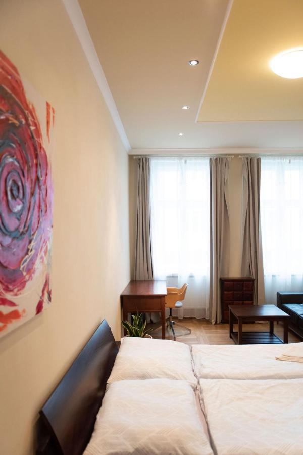 Velky Apartman Bratislava Eksteriør billede