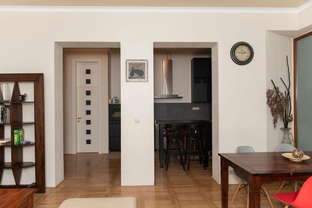 Velky Apartman Bratislava Eksteriør billede
